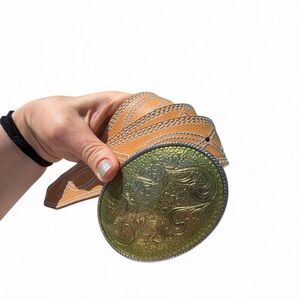 Vintage Guess Tan Leather Belt with Ornate Gold-Tone Oval Buckle